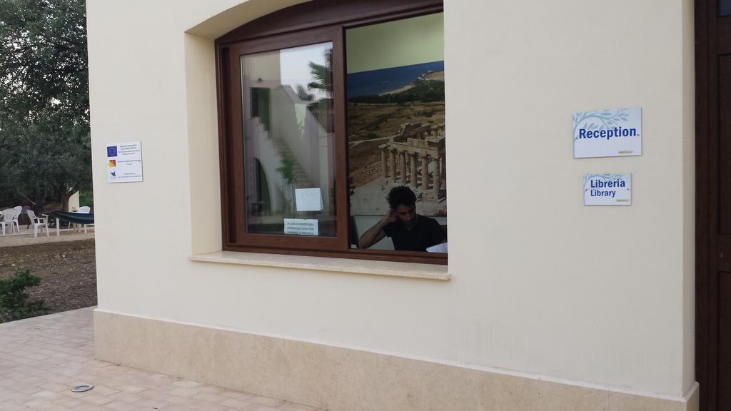 Maison d'hôtes Agrisicilia  à Marinella di Selinunte Extérieur photo