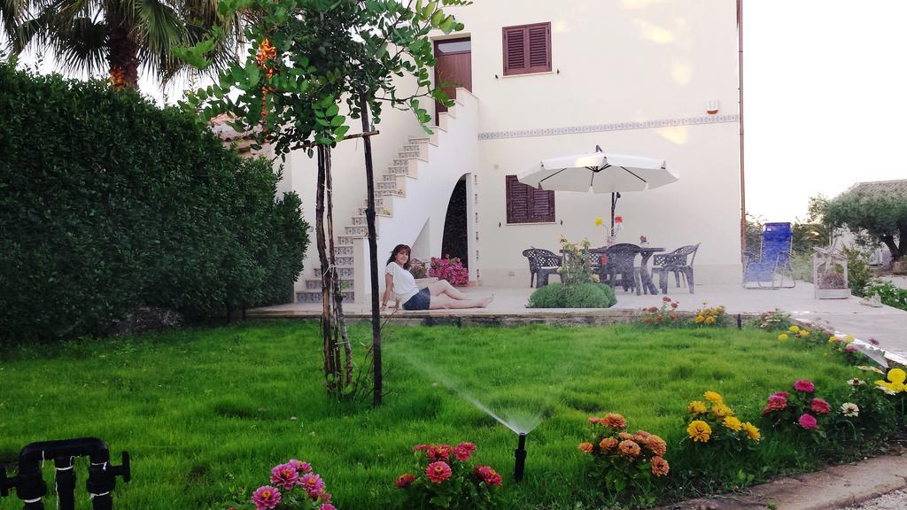 Maison d'hôtes Agrisicilia  à Marinella di Selinunte Extérieur photo